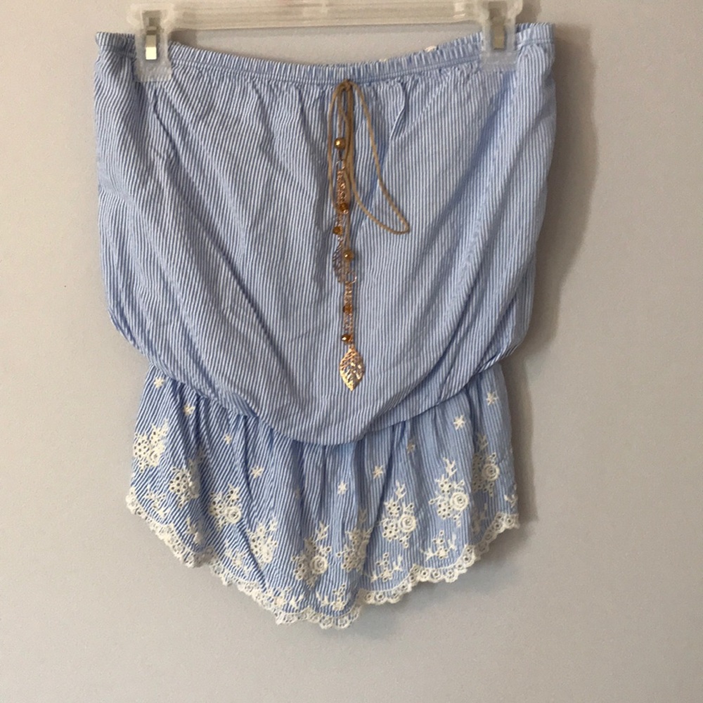Strapless top